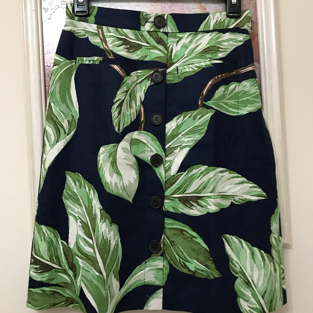 Ann Taylor Leaf skirt